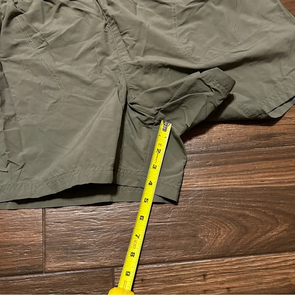 Columbia‎ Women’s Pull-On Shorts Performance Zipper Pocket Olive Green XL